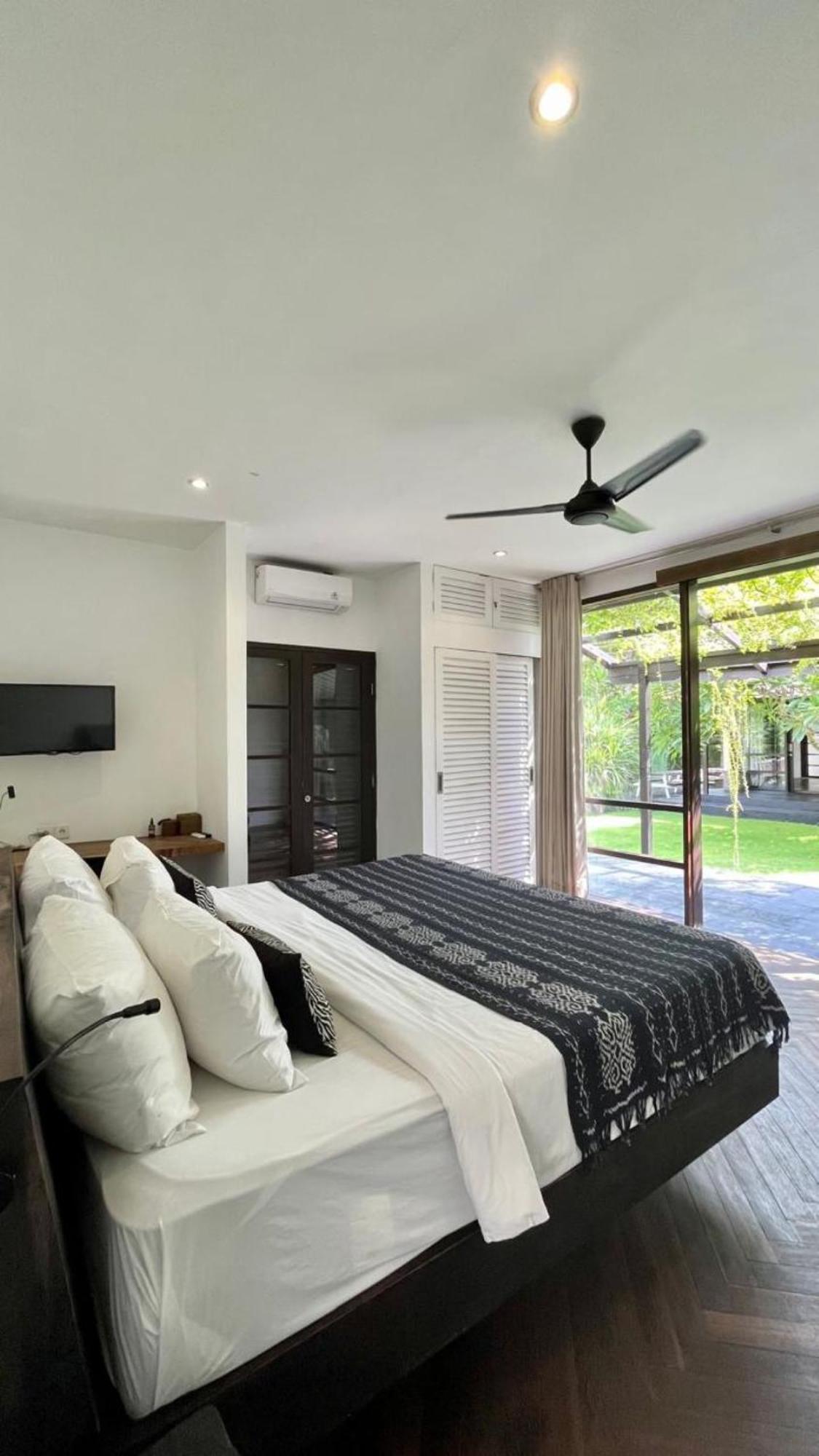 Holiday Beautiful Villa 4 Bedroom Garden View Canggu Kültér fotó